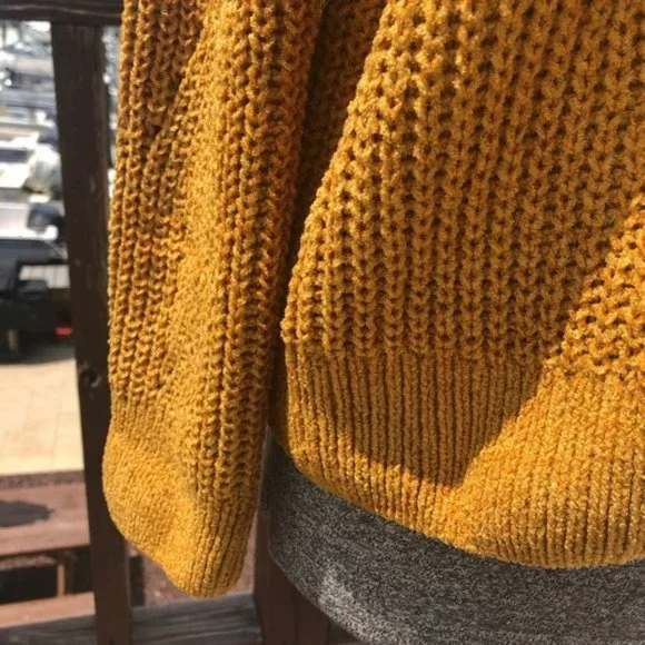 XL & XXL GOLD / YELLOW SOFT KNIT CREW NECK KNIT SWEATER!  NWT - Picture 5 of 10